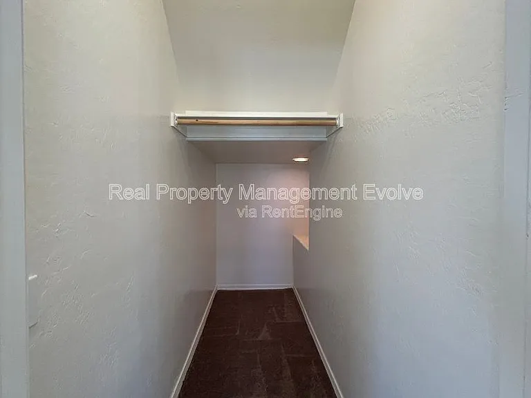 9707 S 45th Ave — Photo 25