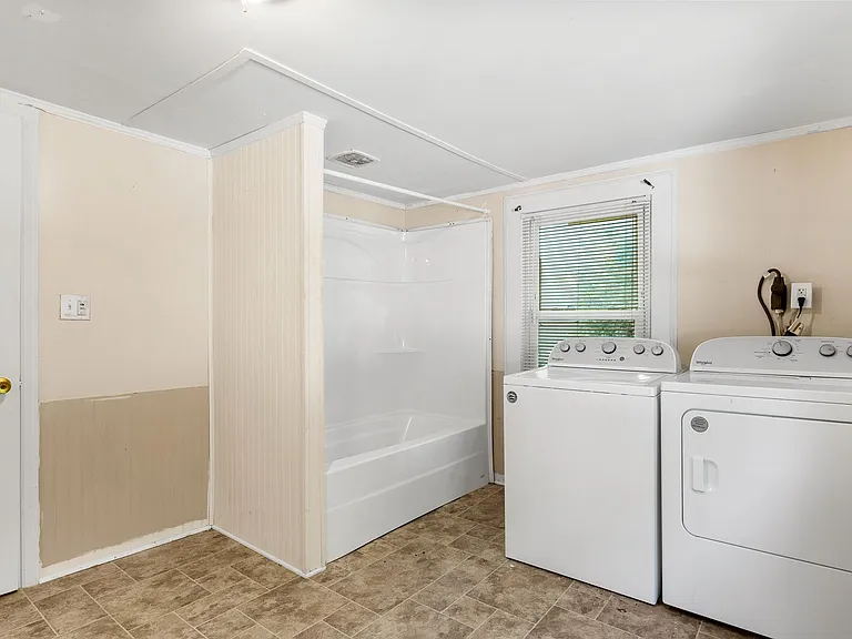 902 Pickens St — Photo 16