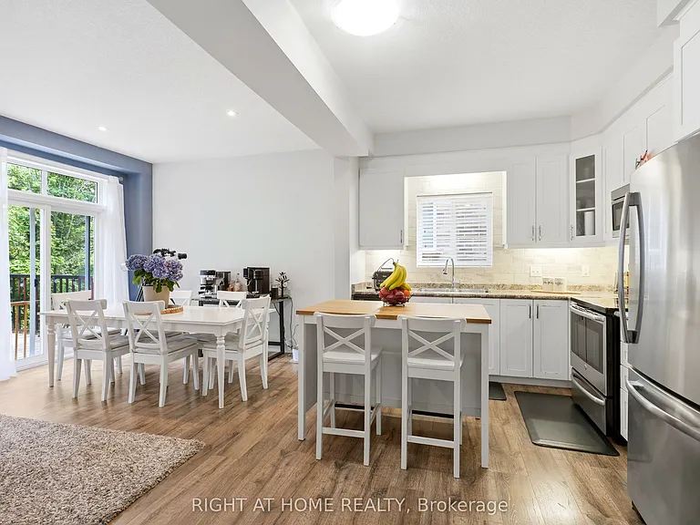 153 Maitland St — Photo 7