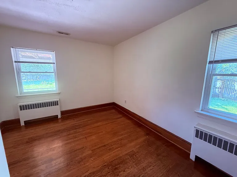135 James St #D — Photo 10