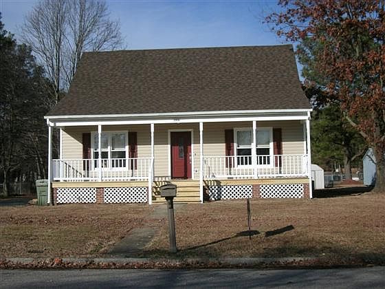 2nd image of 3919 Grovewood Rd