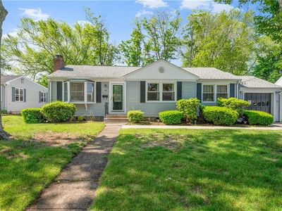 30 Winthrop St E, Riverside, RI, 02915