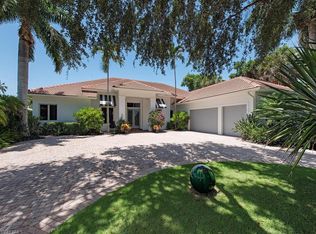 342 S Golf Dr, Naples, FL 34102