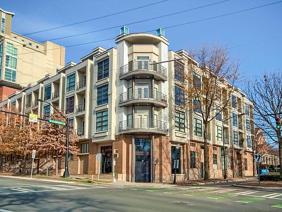 3rd image of 525 E 6th St Unit 222