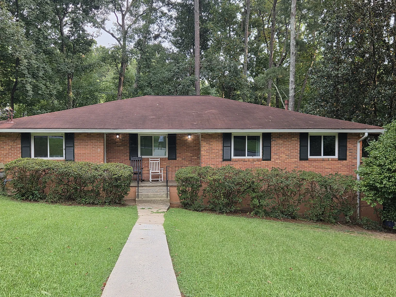 3 bed, 1800 sqft, $1,995 — Photo 1