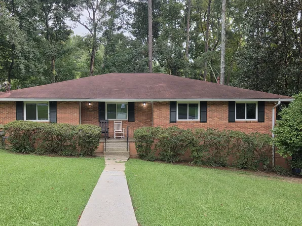 1077 Lynmoor Dr NE, Brookhaven, GA 30319