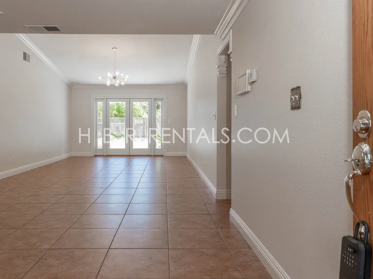 2865 Morgan Dr — Photo 5