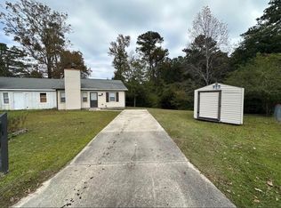 208 Hickory Grove Dr, Jacksonville, NC 28546