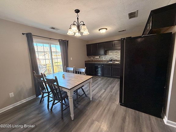 4th image of 322 Gentry Ln