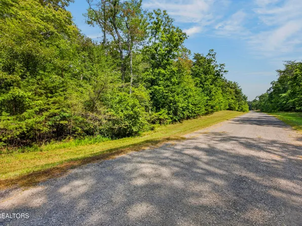 Mountain Ash Dr, Monterey, TN 38574