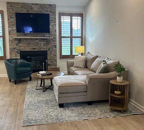 4th image of 25068 Treeview Ln