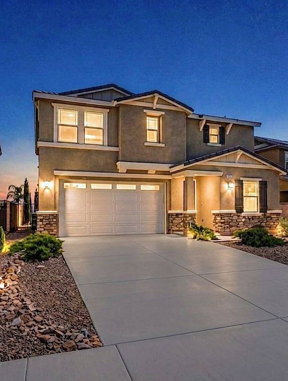 2745 Goldenrain St - Property Image