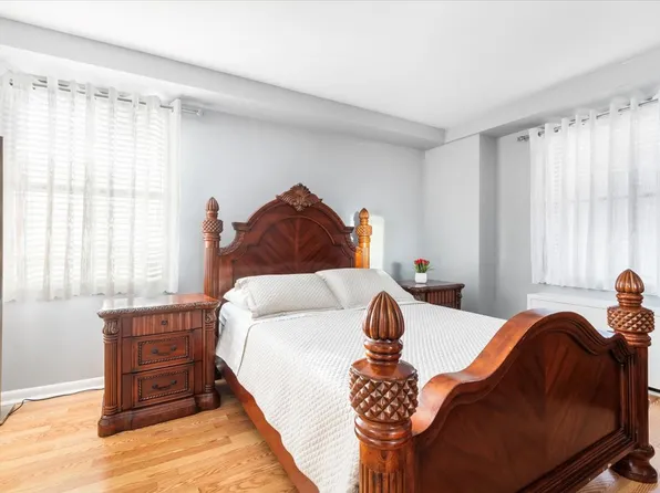 4705 Henry Hudson Parkway image 16 of 21