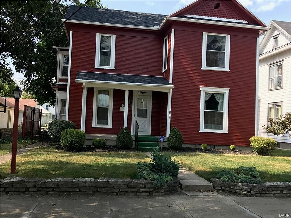 1st image of 312 E 5th St