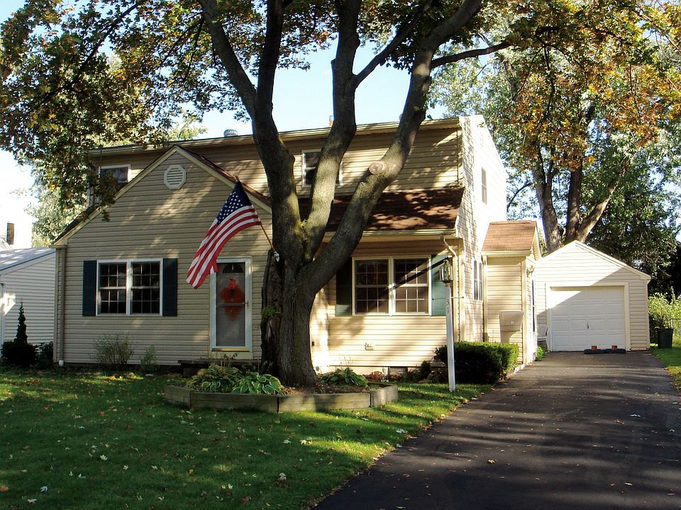 3 bedrooms, 2 full baths!