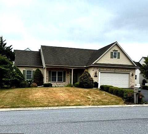 3rd image of 850 Water Edge Ct