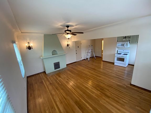 4th image of 1630 E Broadway Unit 8