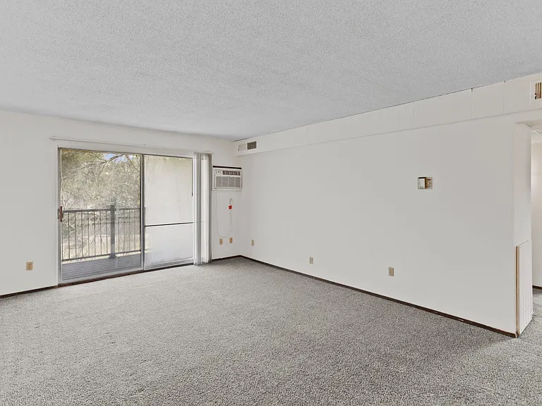 Parkridge Way Apartments — Photo 44