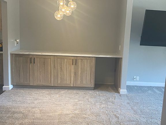 5th image of 843 Woodside Ln E Unit 12