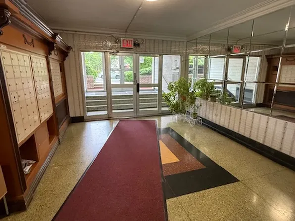 2265 Ocean Parkway image 3 of 19