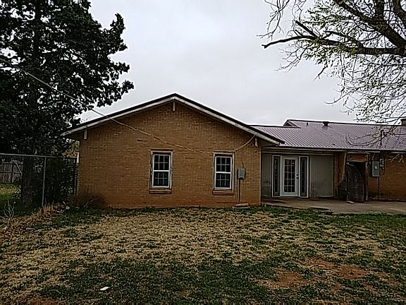 4th image of 410 Hornet Dr