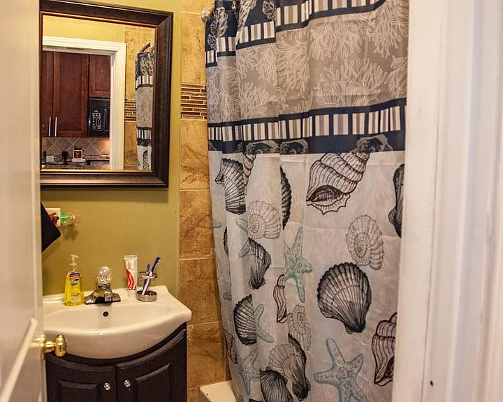 2058 W Coulter St #1 — Photo 5