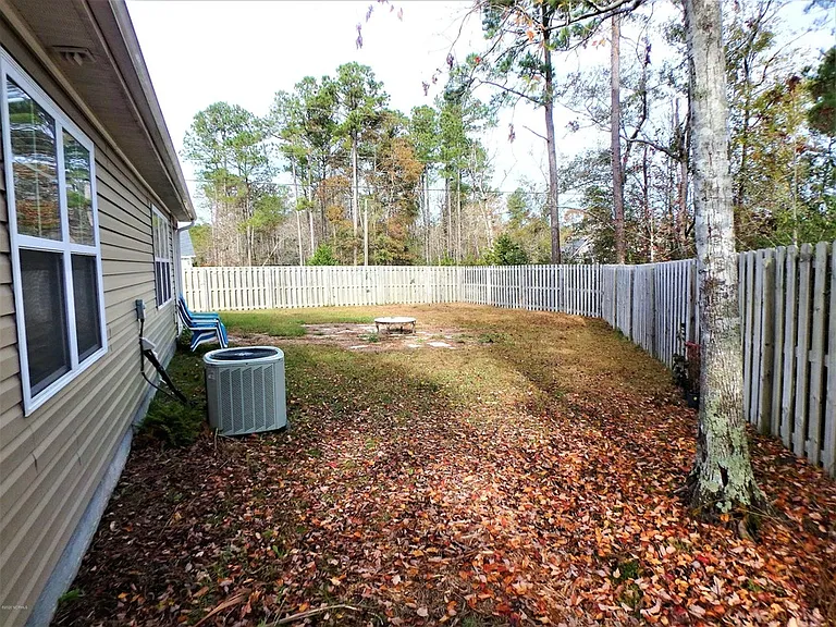 422 Ridgeway Dr — Photo 10