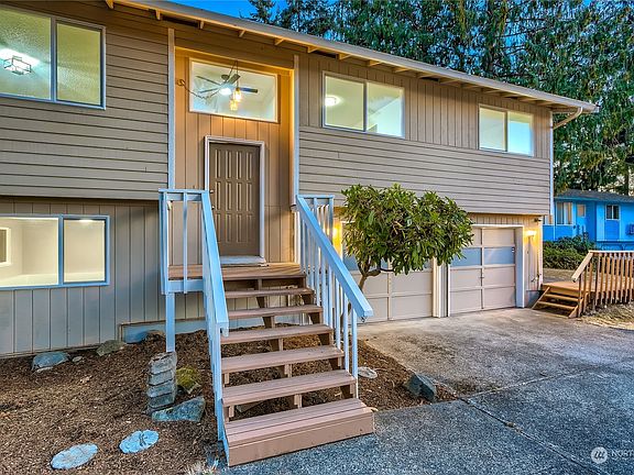 3rd image of 2613 Glacier Ct