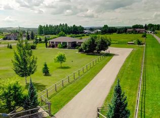 242133 SE 96th St E, Foothills County, AB T1S3Y6
