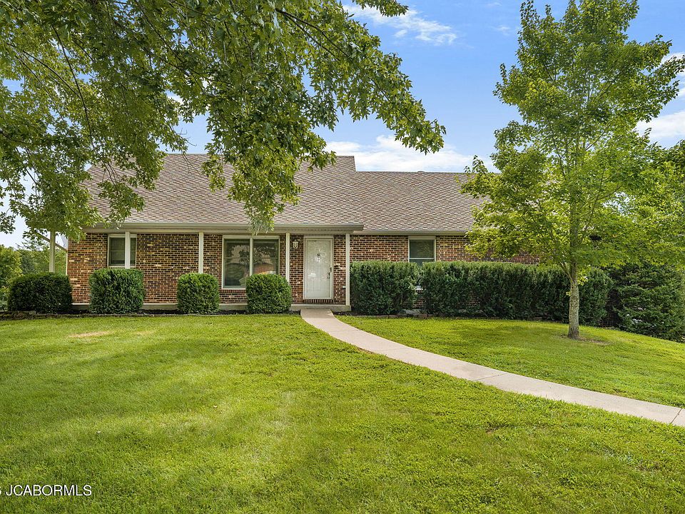 1st image of 2705 Covey Ln