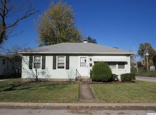 1821 Highland Dr S, Quincy, IL 62301