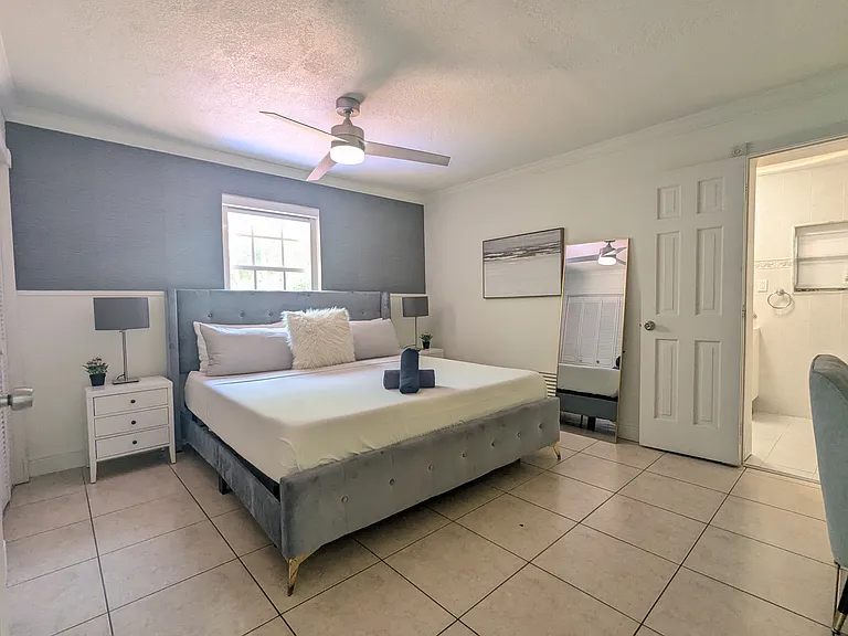 2710 SW 22nd Ave — Photo 57