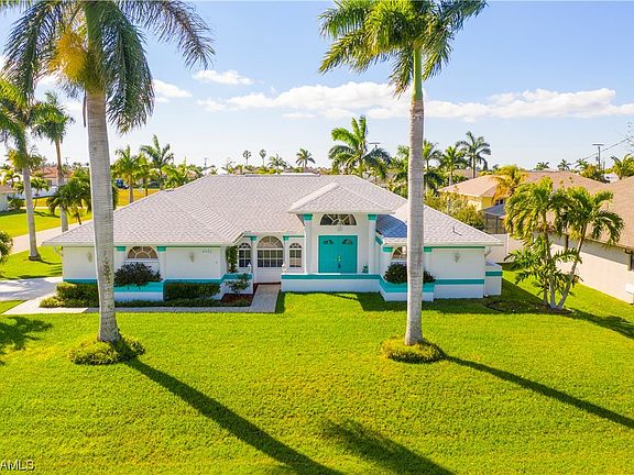 4th image of 4330 SW 18th Pl