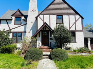 884 Ridgewood Rd, Millburn, NJ 07041