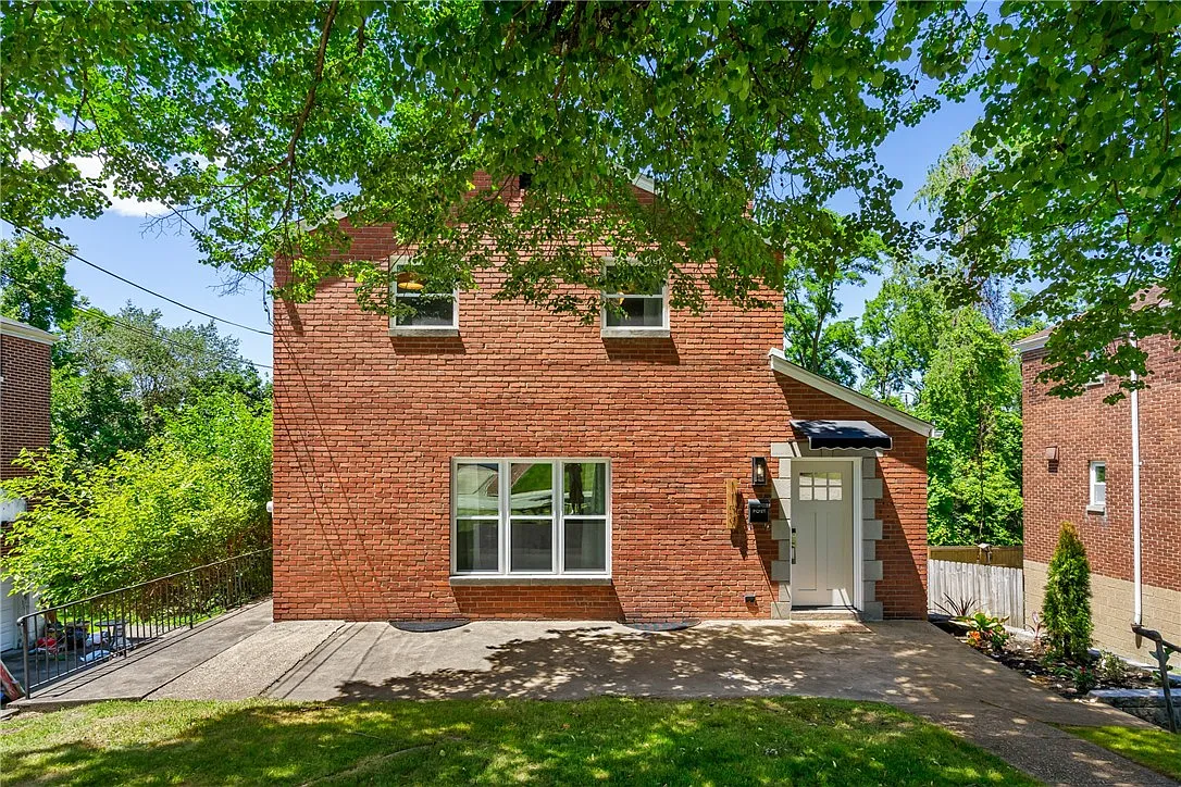 1159 McCabe St photo 1
