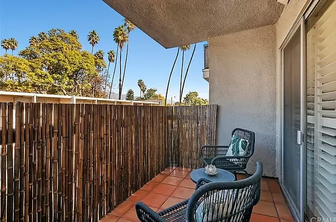 497 El Molino Ave #204 — Photo 15