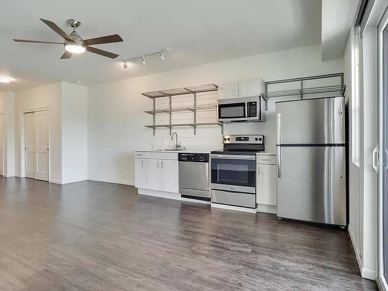 Top Floor "Short Line" floorplan unit 301
