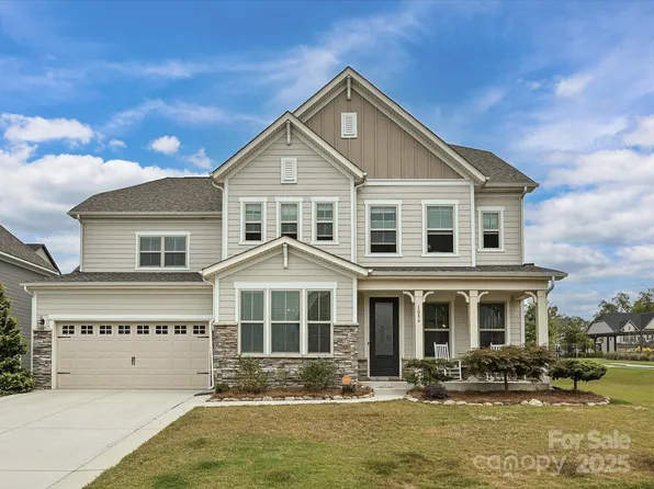 1086 Macallum Dr NW, Concord, NC 28027