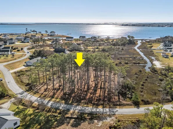 110 & 112 Ashley Lane, Beaufort, NC 28516