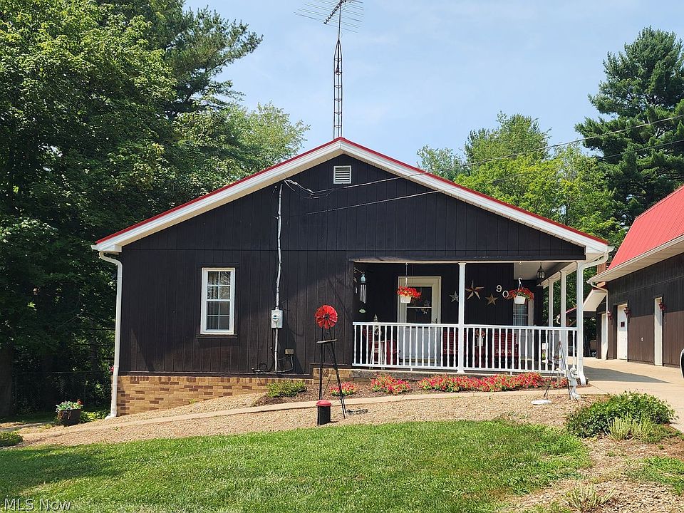 1st image of 90 City View Dr