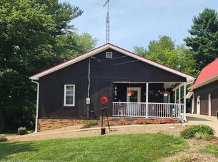 90 City View Dr, Sherrodsville, OH 44675