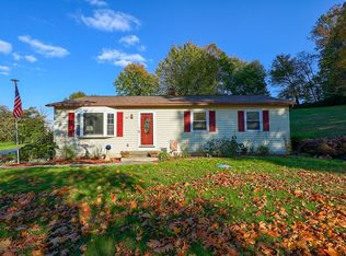 467 Hollow Rd, New Providence, PA 17560