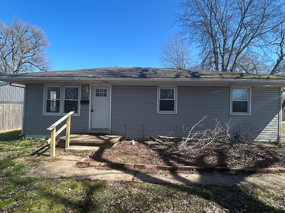 1st image of 1812 Elmendorf Ave