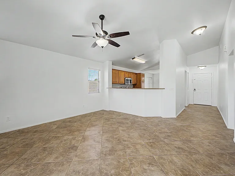 25875 W Saint Catherine Ave — Photo 13
