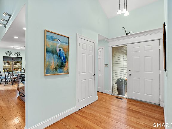 4th image of 3 Morgan Place #3