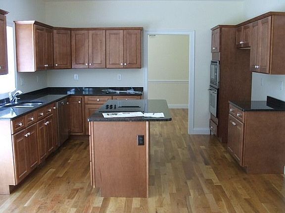 Custom Kitchen and Trim