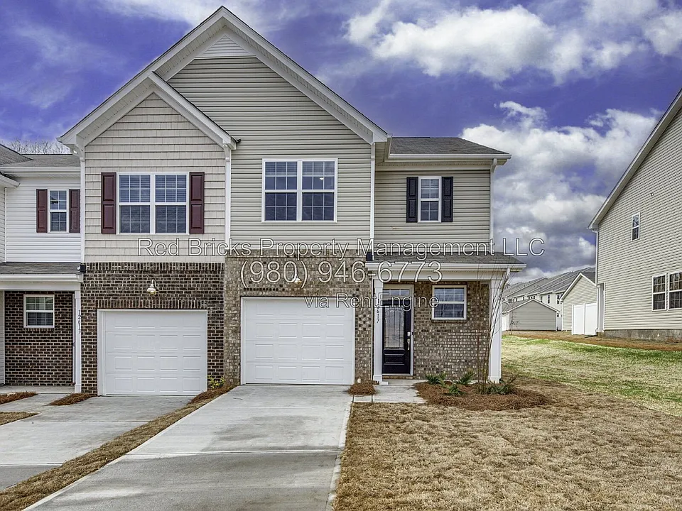 12617 Wandering Brook Dr