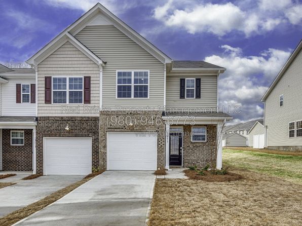 12617 Wandering Brook Dr
