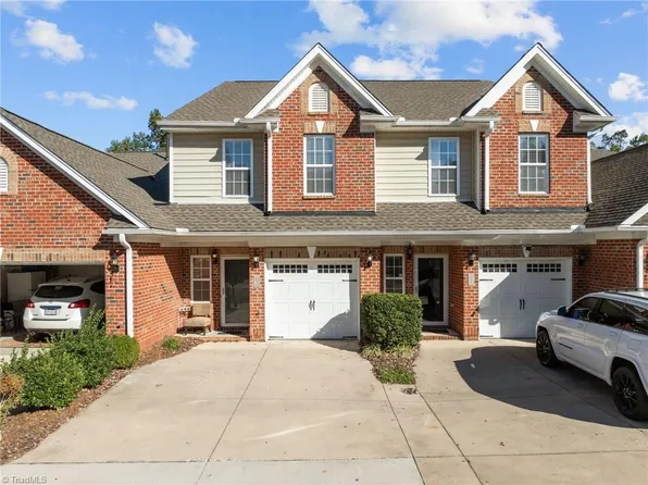 2926 Grove Park Dr, Burlington, NC 27215