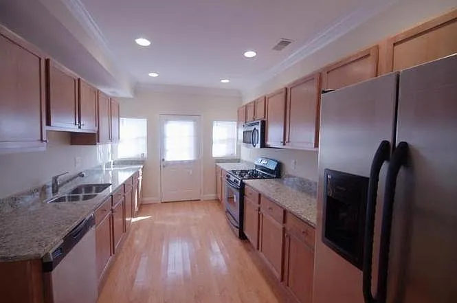 315 S Collington Ave — Photo 9